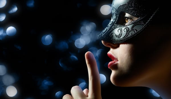 LinkedIn scam targets bilinguals with pretty face