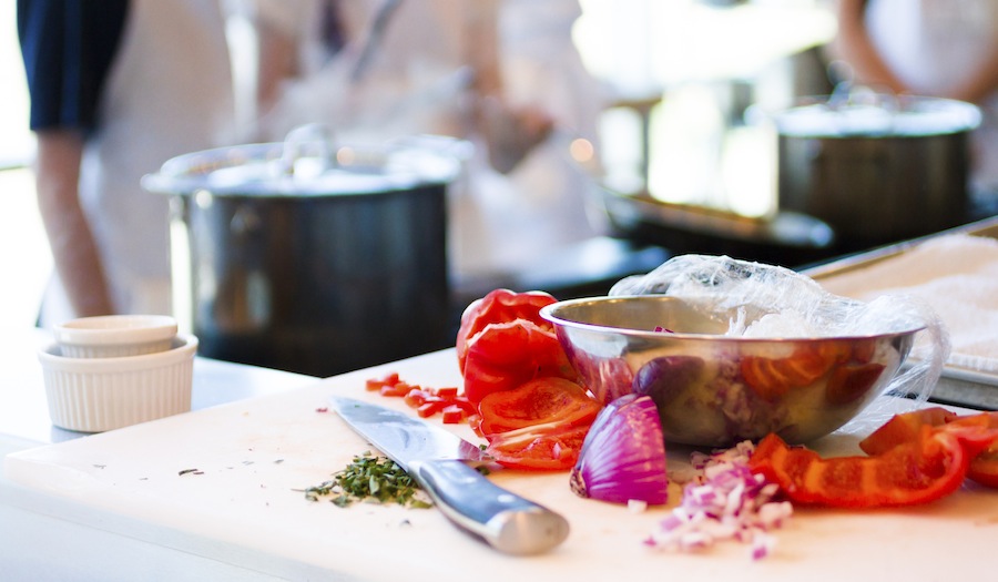 CEOs and top chefs to cook for the disadvantaged