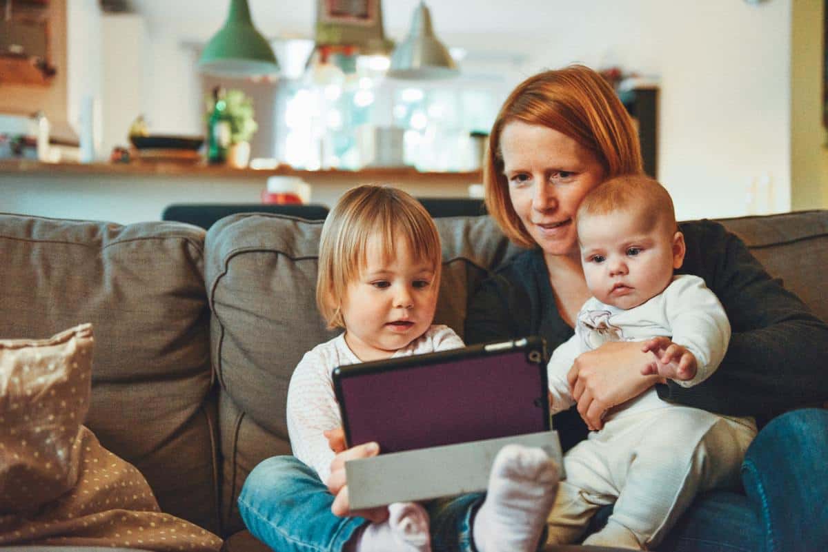 Business news and updates: Australian Children are being introduced to the world of stock trading