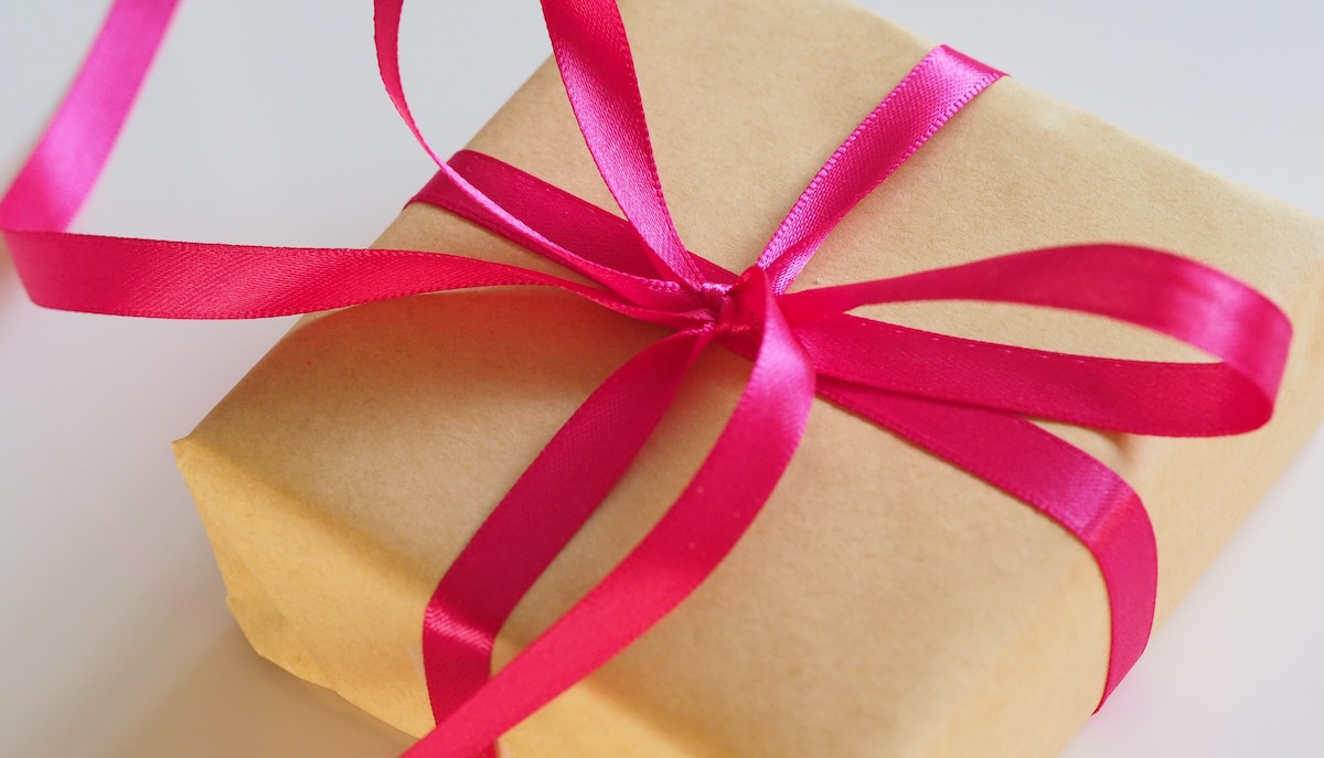 Business news and updates: Global shipping crisis to delay Christmas presents