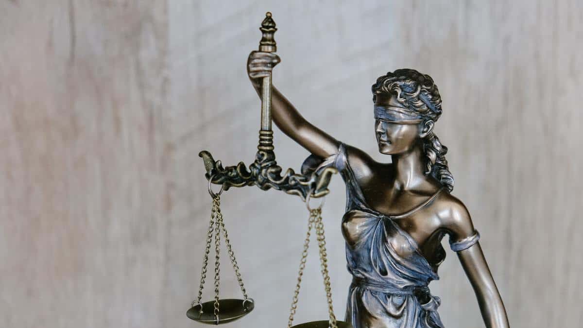 Why the best legal teams will soon have three types of workers