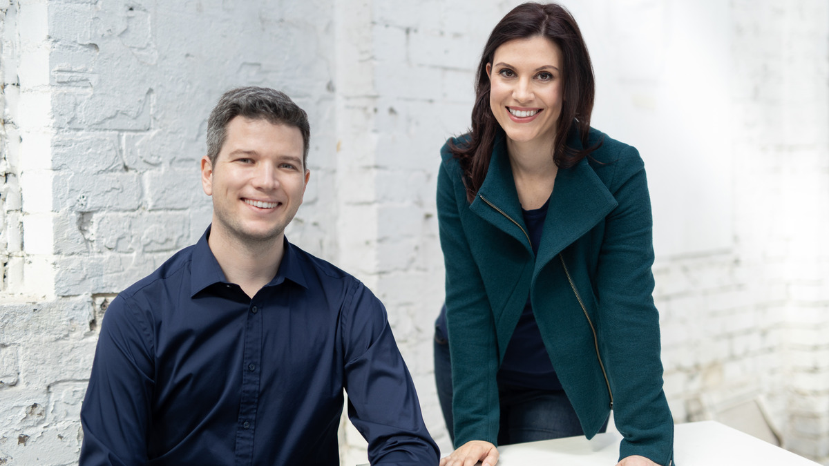 This husband and wife duo is building the next Canva of the world 