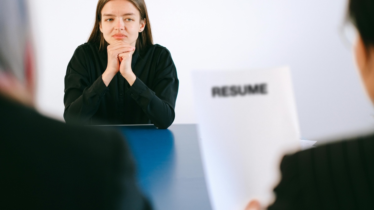 Australia’s job market: Wages up, hours down, and hiring slows